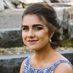 Meet your Posher, Léonie